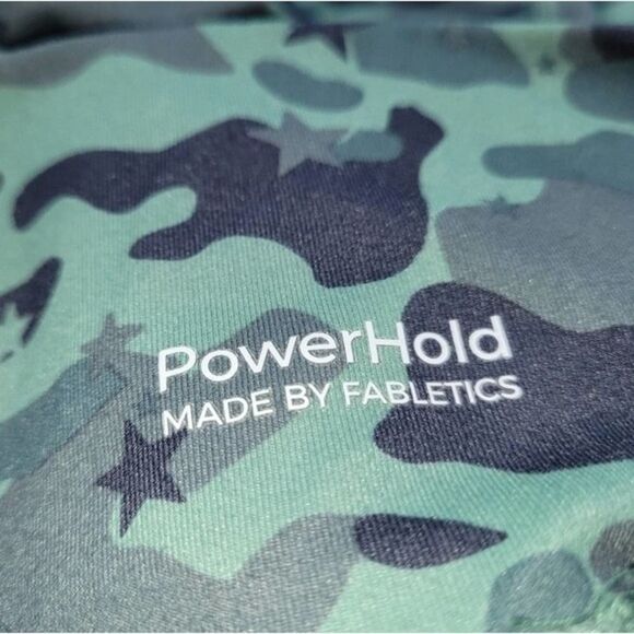 FABLETICS Define PowerHold HighWaisted 7/8 Star Camo Sycamore legging - Picture 12 of 13